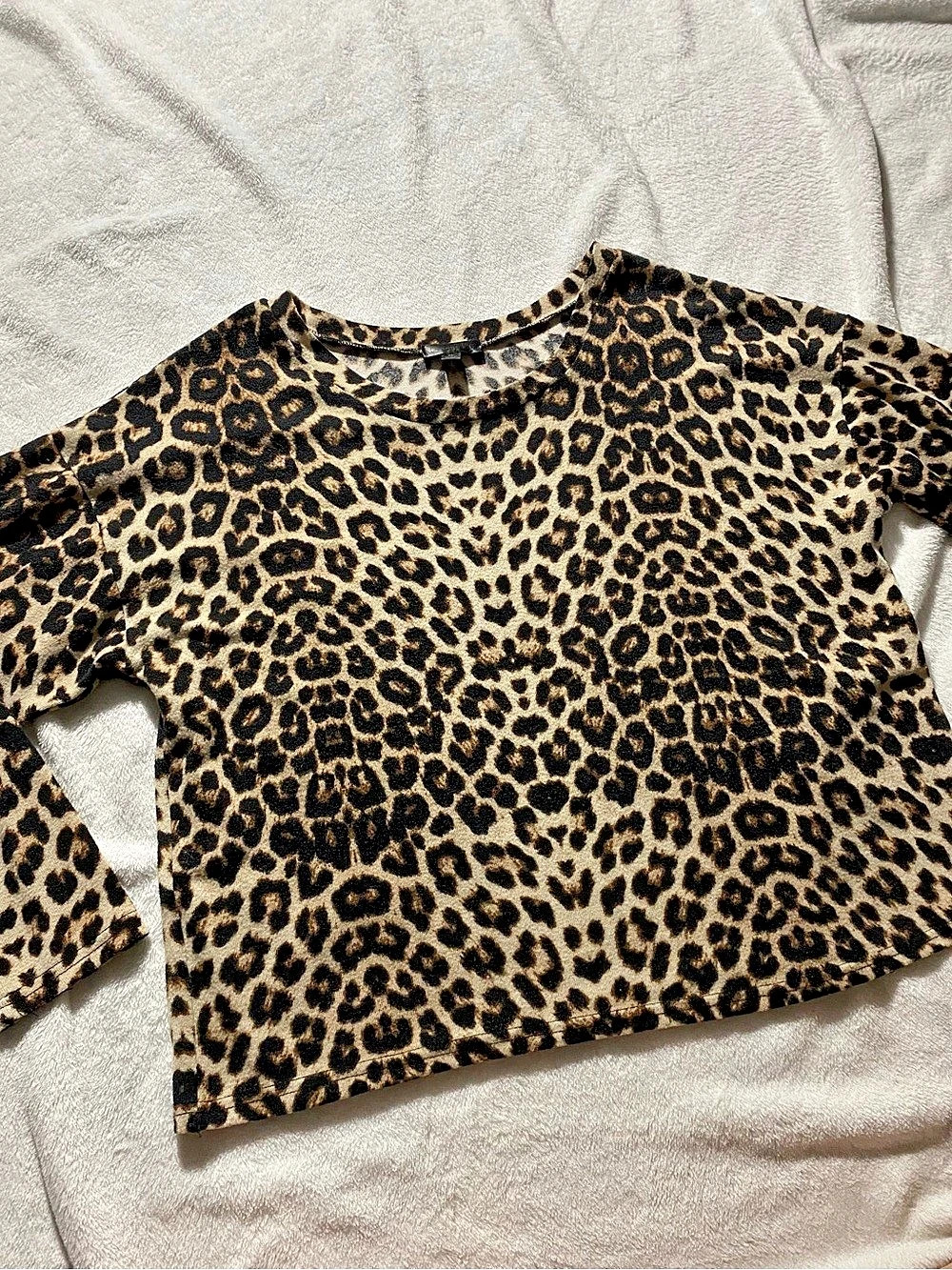 Orange kiss Leopard Print Long Sleeve Top Size XL Like New